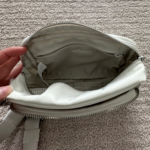 Lululemon Everywhere Crossbody Bag - Picture 8 of 12